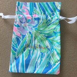 Lilly Pulitzer Blue and Green Tropical Drawstring Pouch